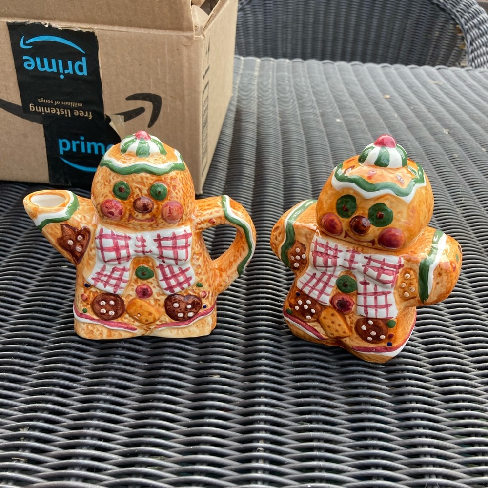 Vintage 1996 Jay Imports ginger man sugar and creamer